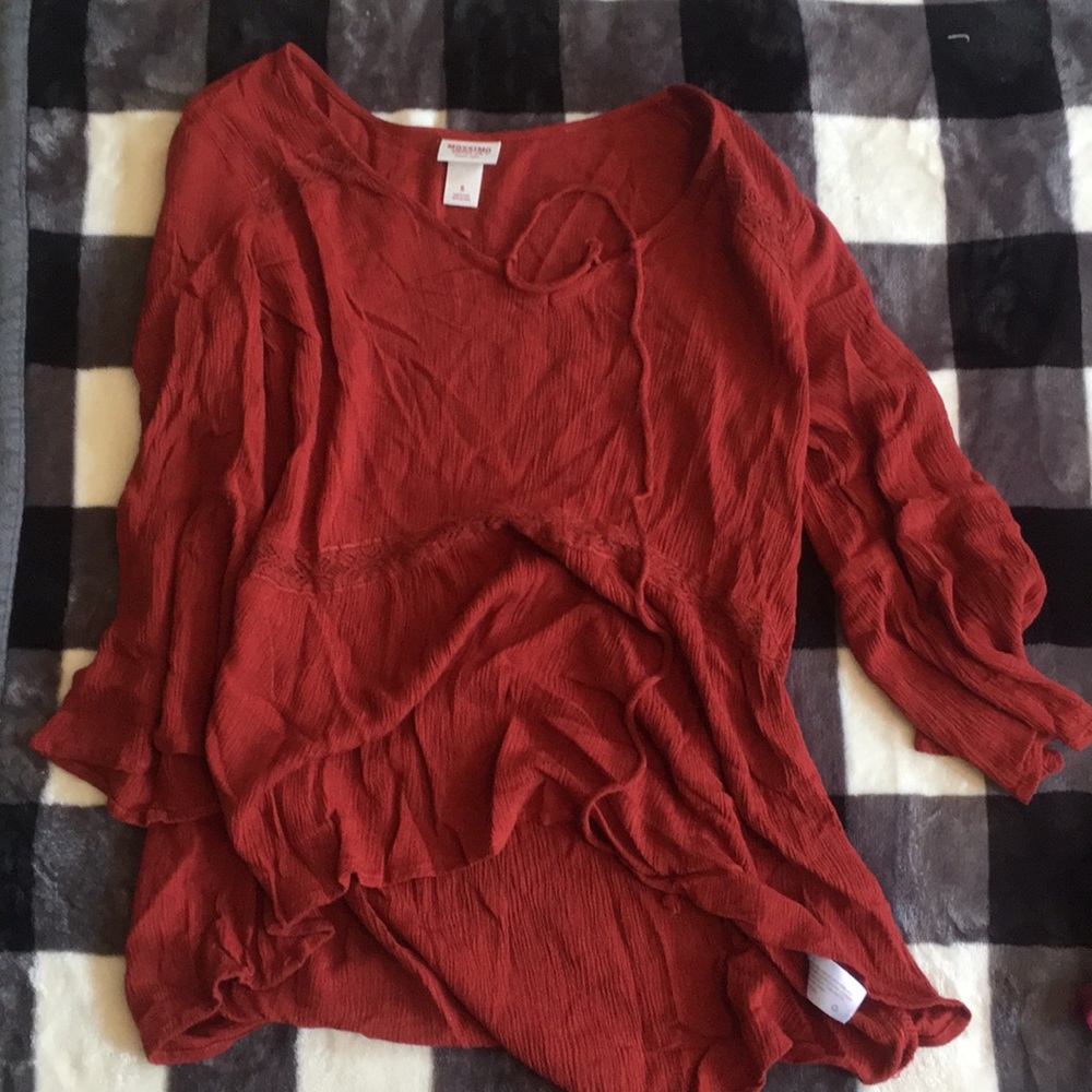 Long sleeve with Bell bottom sleeves